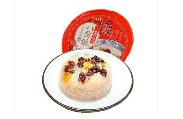八寶飯專業(yè)包裝線：鎖住傳統(tǒng)美味，融合現(xiàn)代科技，開啟美食新篇章！